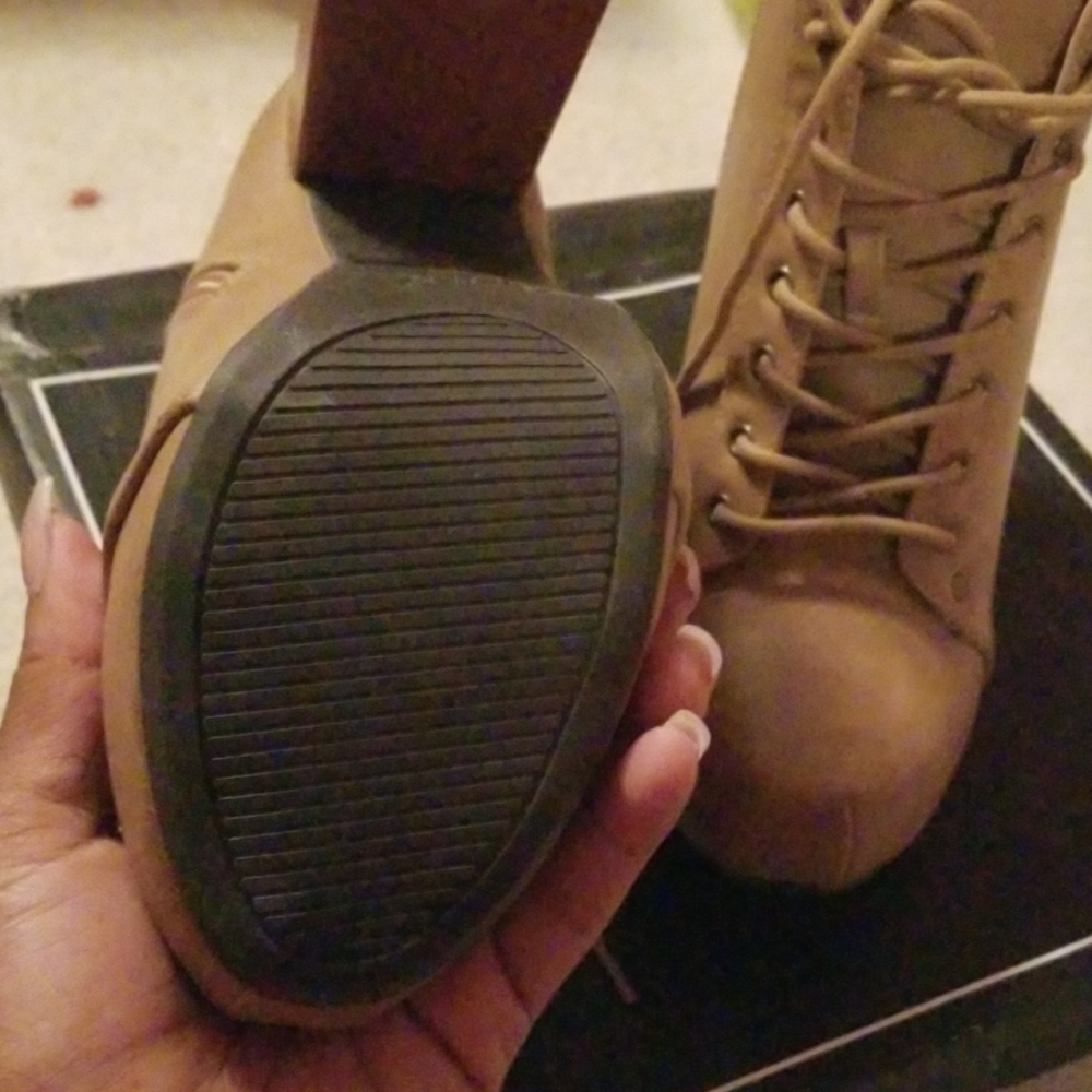 Booties - Picture 3 of 4